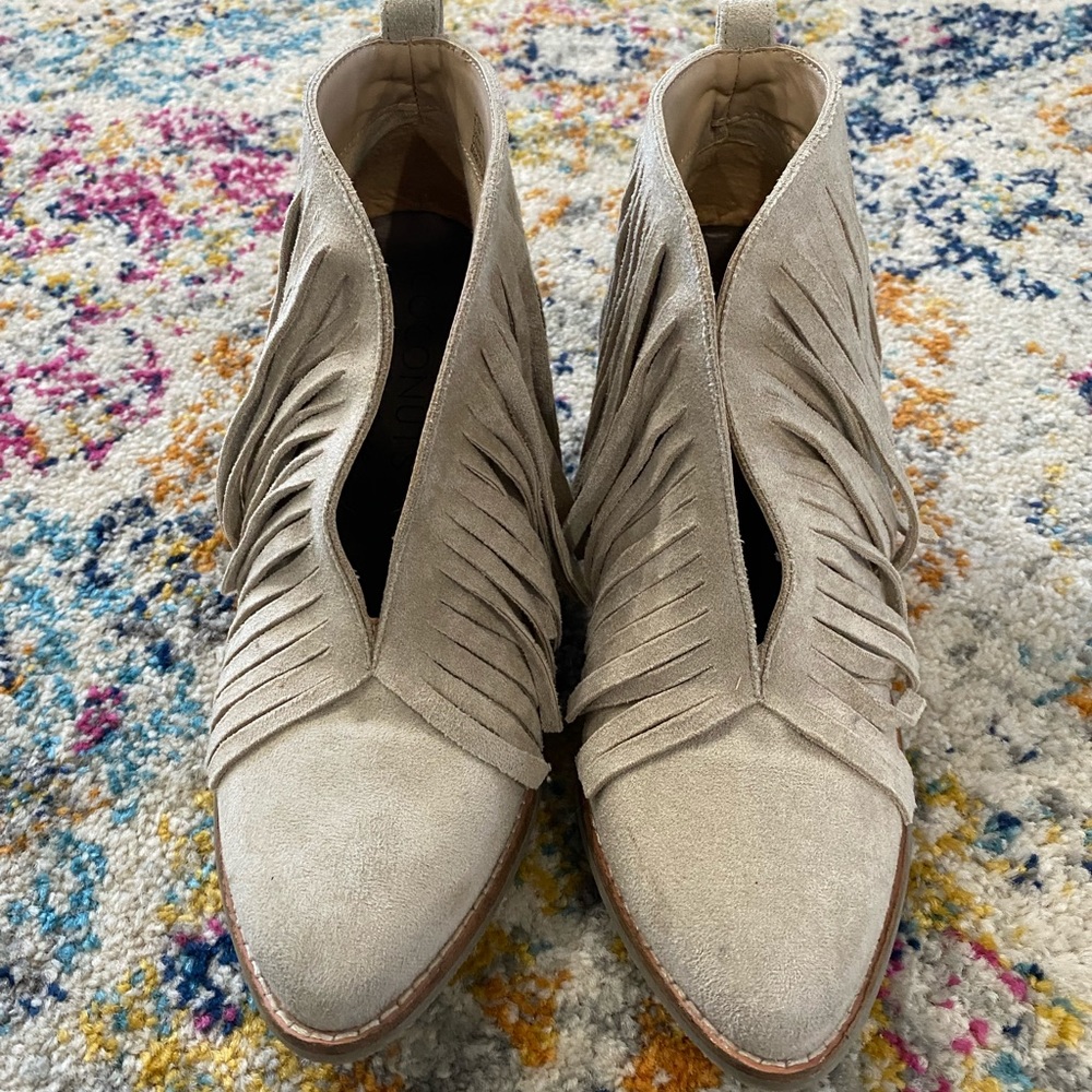 Fringe bootie